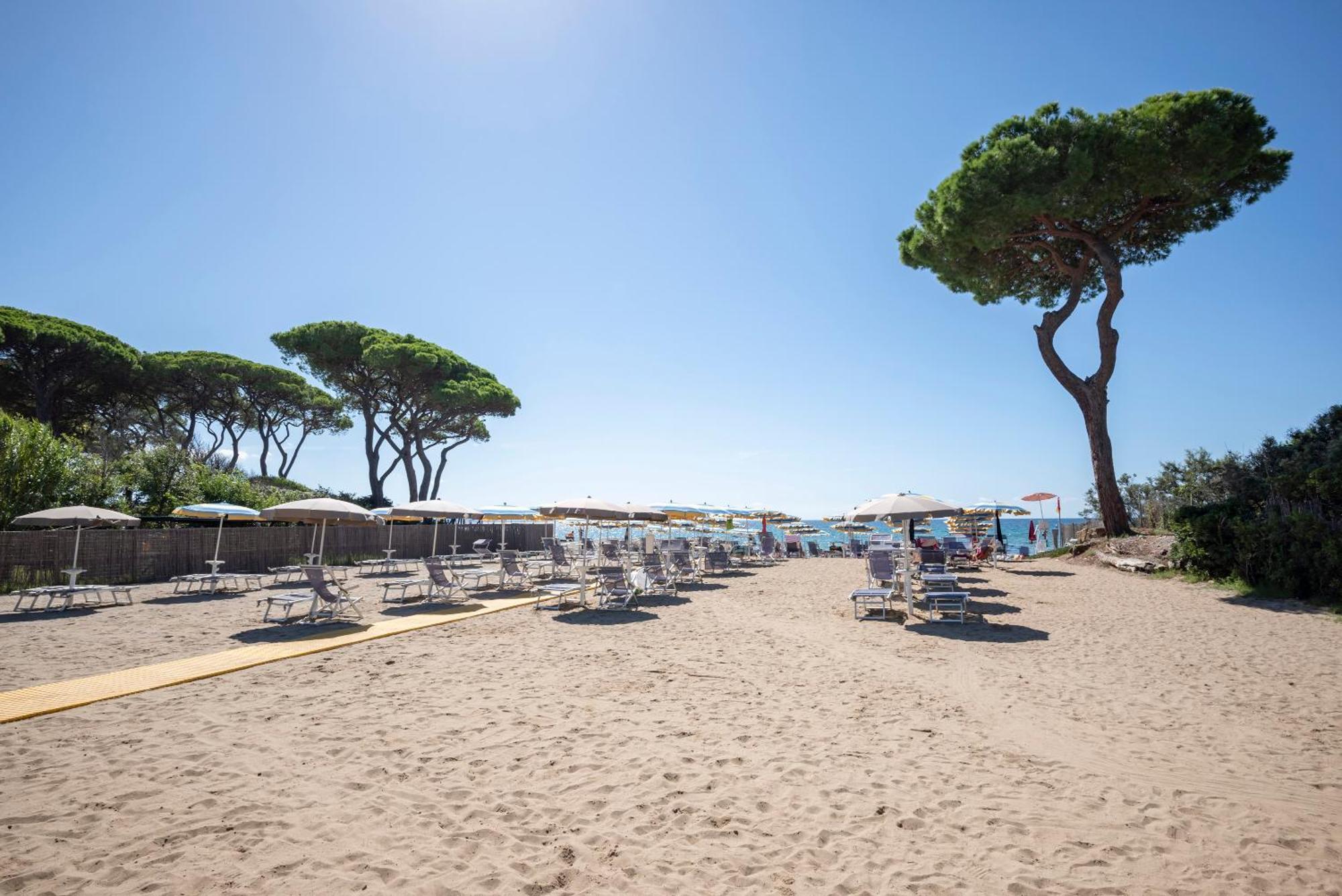 Villaggio Il Girasole Follonica Buitenkant foto