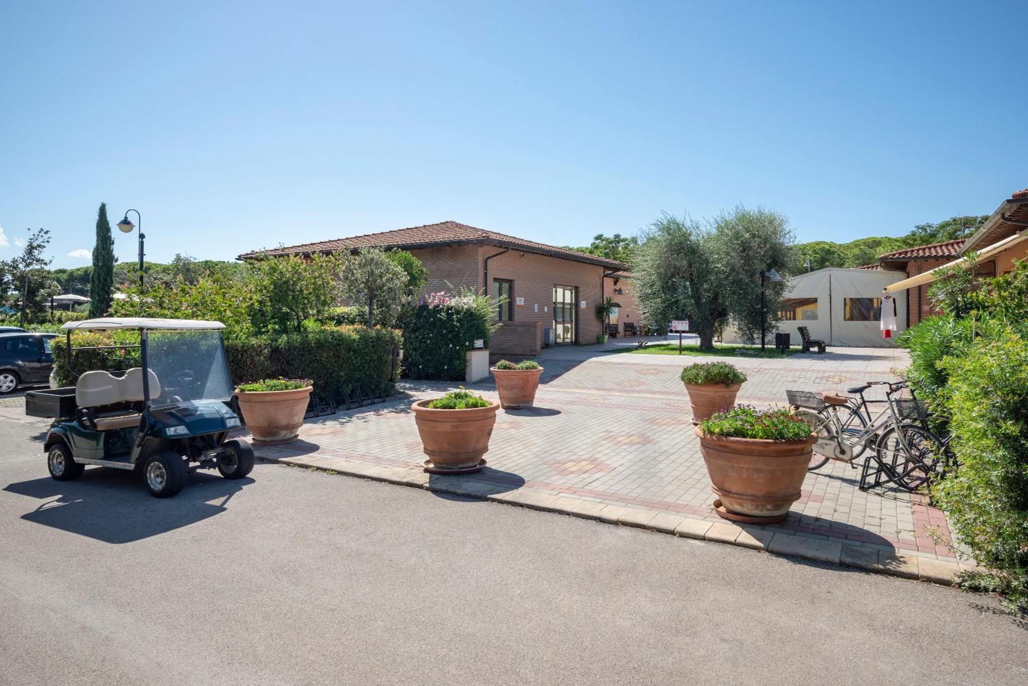 Villaggio Il Girasole Follonica Buitenkant foto